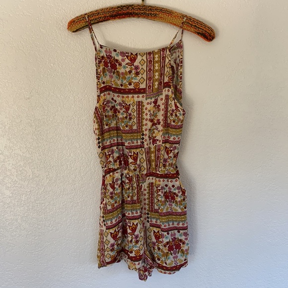 H&M LOVES COACHELLA print romper - Picture 6 of 9